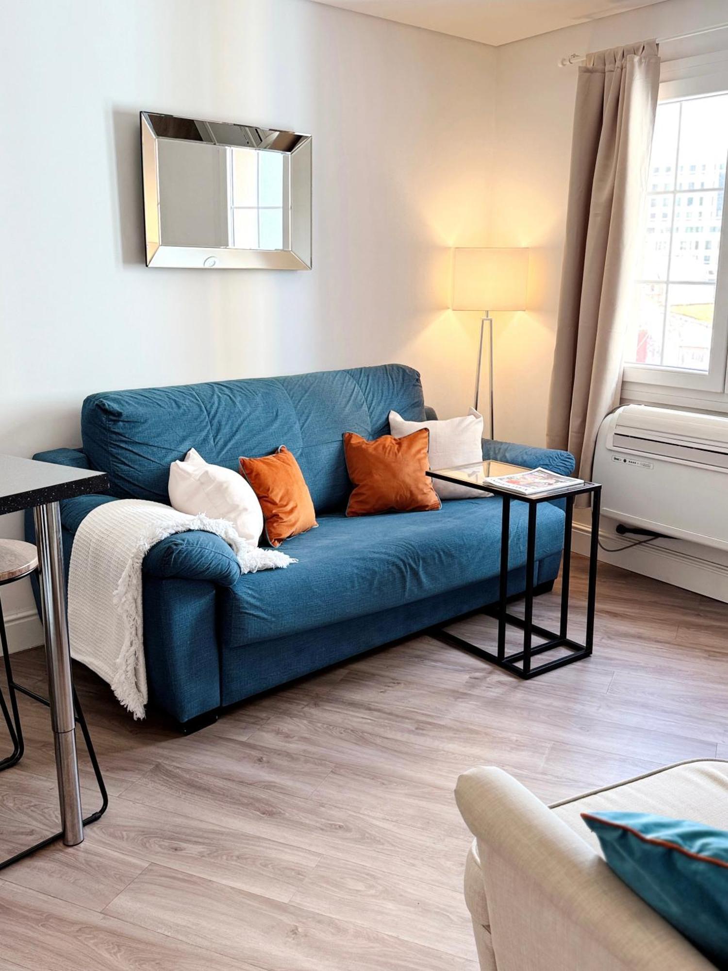 Deluxe City Centre Two Bedroom - Grand Central House غيبرالتار المظهر الخارجي الصورة
