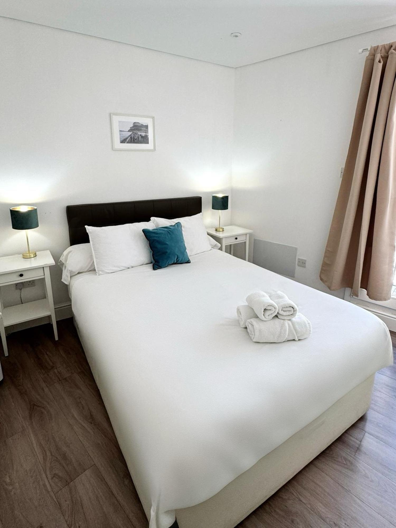 Deluxe City Centre Two Bedroom - Grand Central House غيبرالتار المظهر الخارجي الصورة